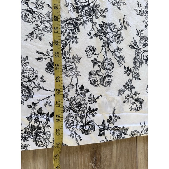 Ralph Lauren Cottage Hill Toile Floral Pillowcases Pair Black White Standard - Picture 7 of 8